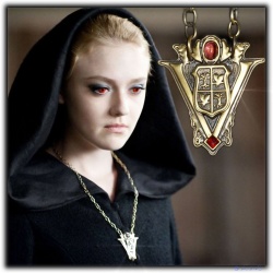 Twilight New Moon Replica Necklace Volturi Coat of Arms Pendant