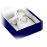 Bellas Verlobungs-Ring zur Hochzeit