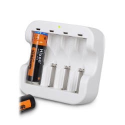 Xtar BC4 Ladegerät für 1,5V Li-Ion und 1,2V Ni/MH Akkus AA/AAA an USB C Port
