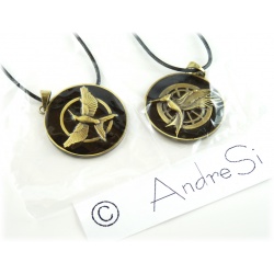 Hunger Games - noble mock-oil pendant *New double black design* old gold/black